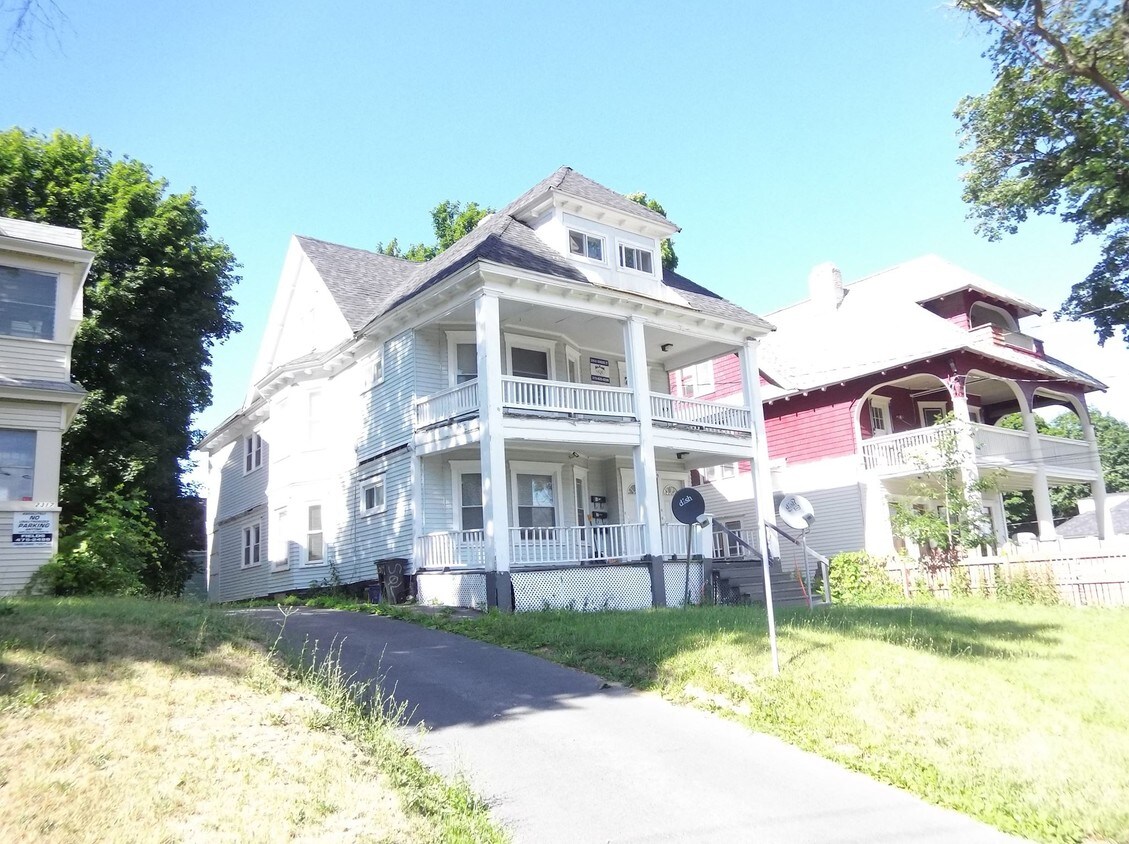 2319 E Genesee St Unit 1 & 2, Syracuse, NY 13210 2319 E Genesee St