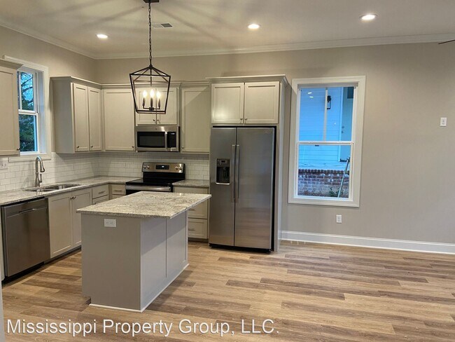 Foto del edificio - 2 br, 2 bath House - 1210 Ivy Road