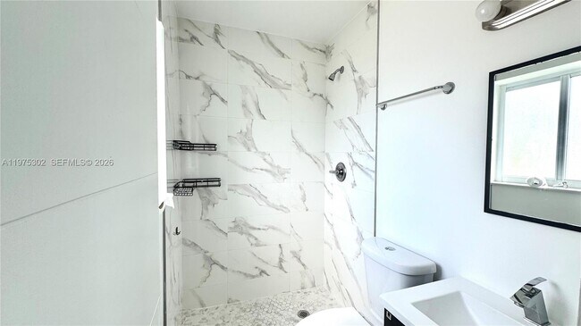 Foto del edificio - 650 Lenox Ave.