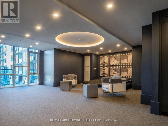 Photo du bâtiment - 16 Concord Pl