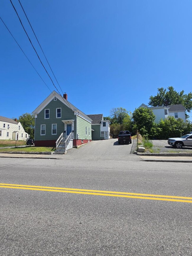 Building Photo - 115 Hill St