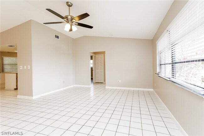 Foto del edificio - 3802 SW 7th Ave