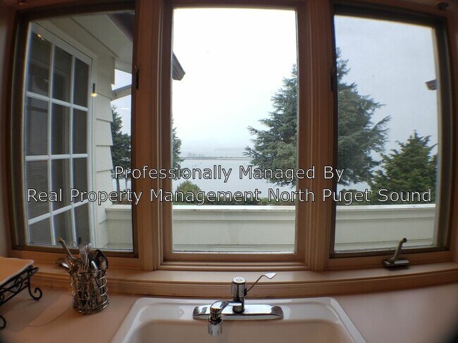 Foto del edificio - 730 Grand Ave