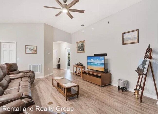 Foto del edificio - 4 br, 2 bath House - 338 Pentas Ln.
