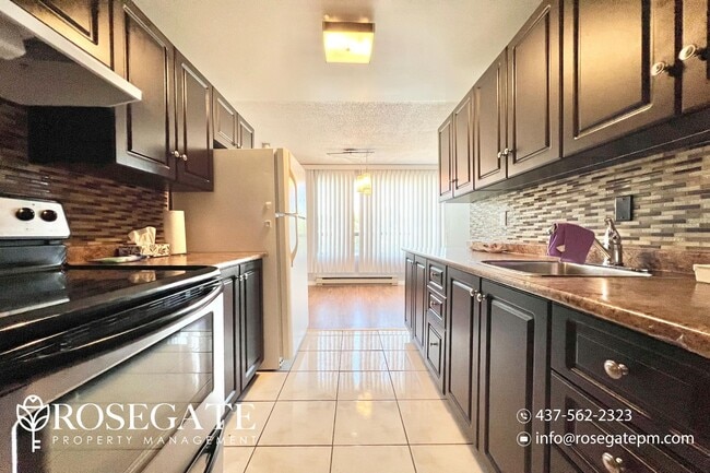 Building Photo - Spacious 2-Bedroom Apartment in Prime Lond...