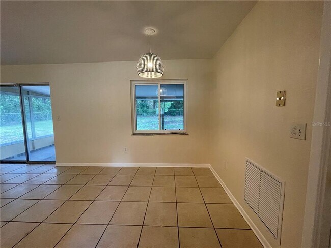 Building Photo - 3355 S Dalton Terrace