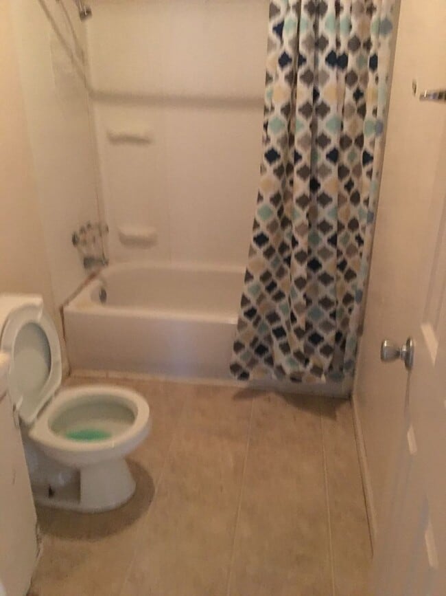 Building Photo - Great house. Ready to go.