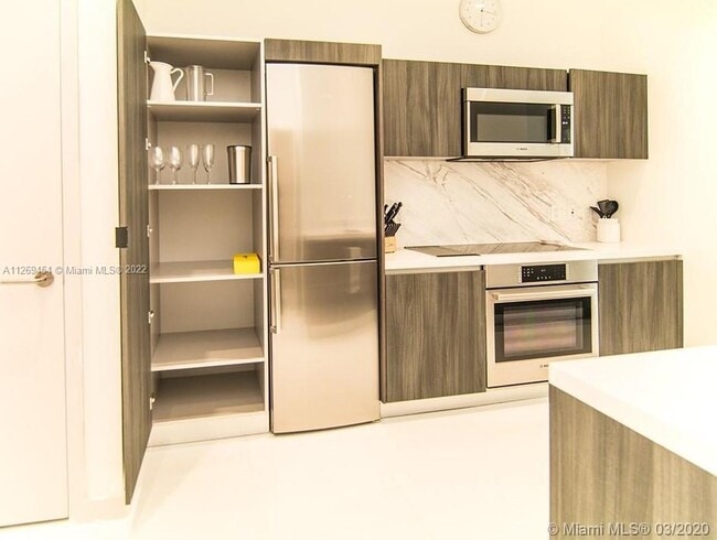 Foto del edificio - 851 NE 1st Ave