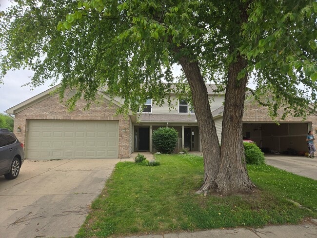 Building Photo - 2022 Bridgewater Cir