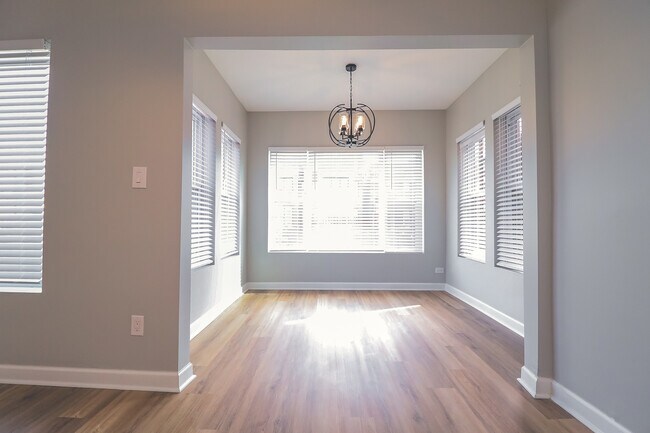 Foto del edificio - 6110 S St Lawrence Ave