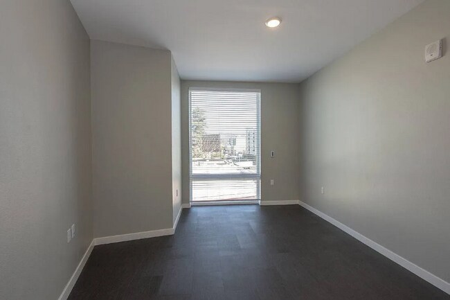 Foto del edificio - 421 25th St