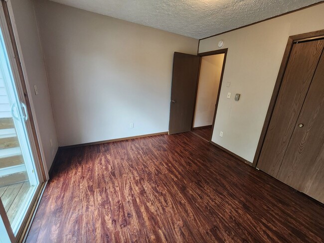 Building Photo - 1511 Northbrook Dr