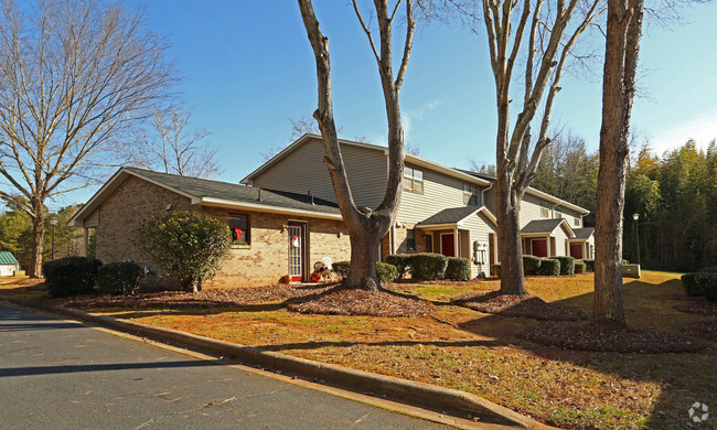 Building Photo - Old Hickory Apartments