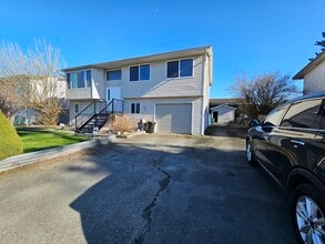 Building Photo - 9002 Ashwell Rd