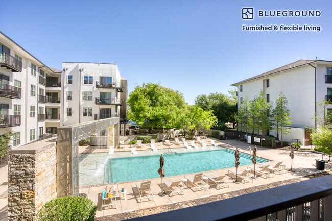 Building Photo - 3001 Esperanza Crossing