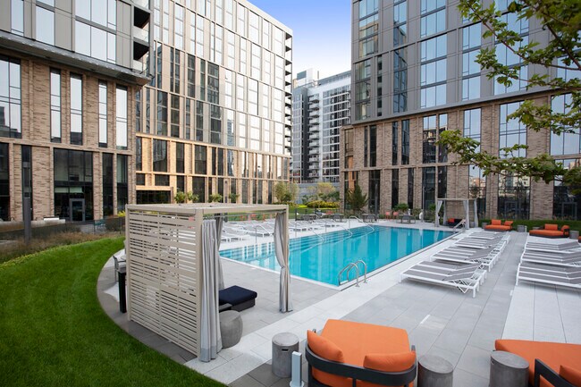 Foto del edificio - 823 W Madison St