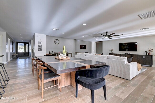 Foto del edificio - 7220 N 185th Ave