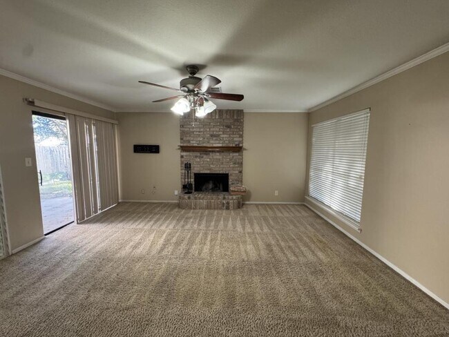 Foto del edificio - 104 Ridgewood Dr