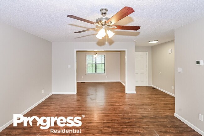 Building Photo - 4000 Windermere Dr