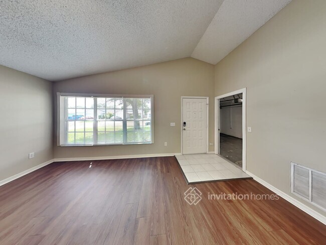 Foto del edificio - 2479 Sagemont Dr