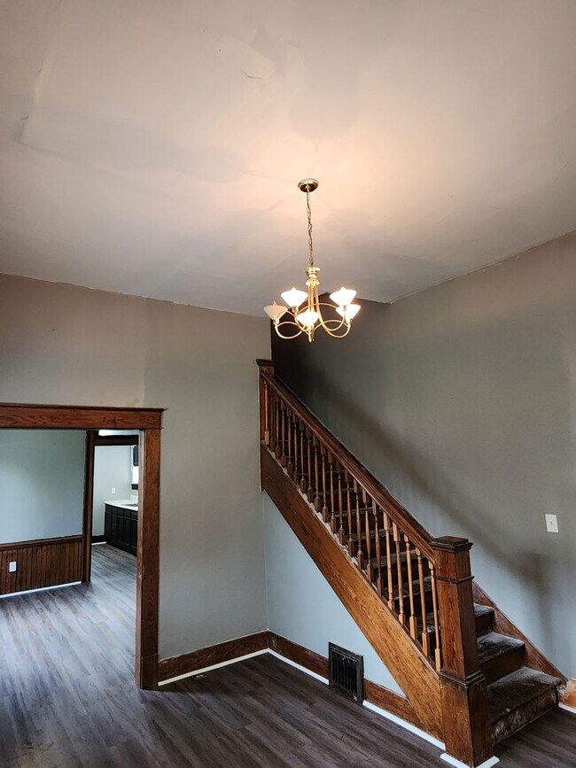 Foto del edificio - 2 Bedroom 1 bath duplex