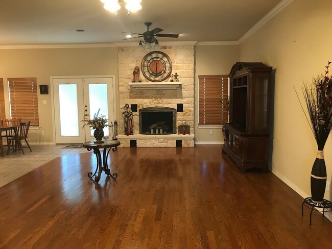 Building Photo - 3 br, 2 bath House - 536 Will Smith Circle