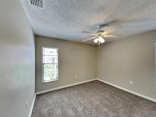 Building Photo - 285 Millstone Dr