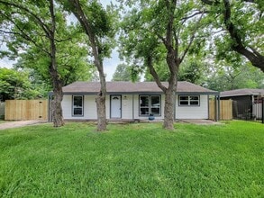 Building Photo - 5606 Willow Glen Dr