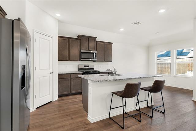 Building Photo - 712 Cool Cyn Trl