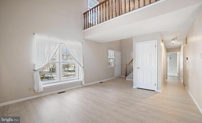 Foto del edificio - 105 Berkshire Way