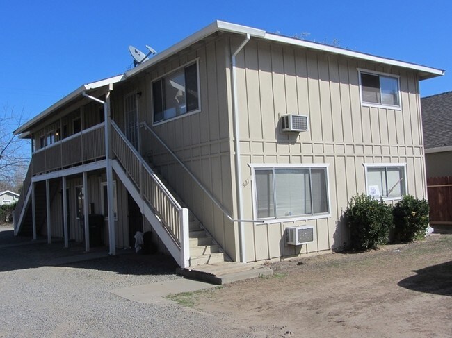 Building Photo - 301 W El Camino Ave