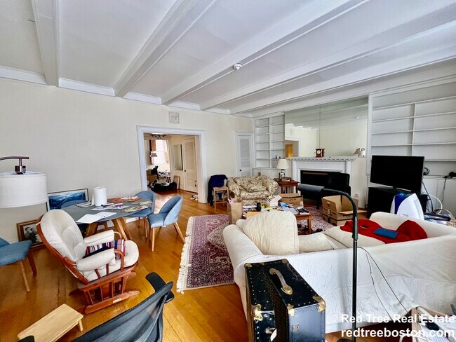 Foto del edificio - 1712 Beacon St