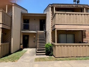 Building Photo - 8110 Skillman St