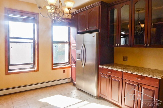 Foto del edificio - 288 3rd Avenue #2R