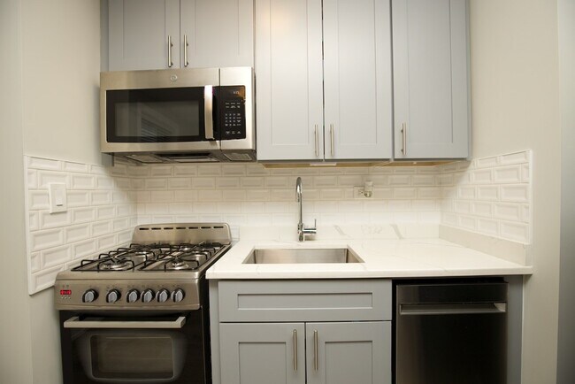 Foto del edificio - 545 W Belmont Ave