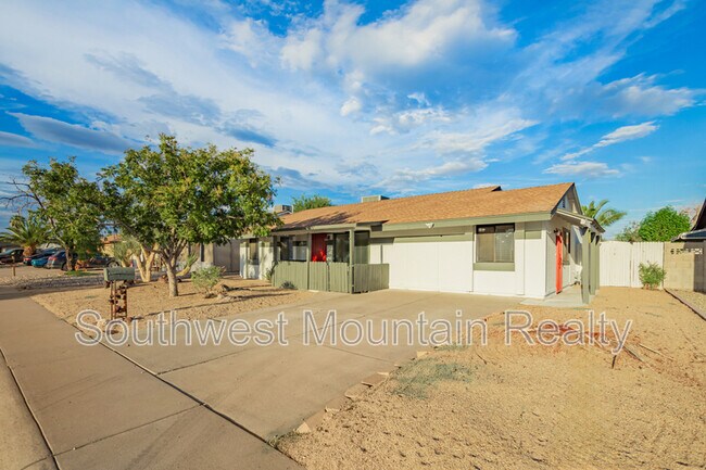 Building Photo - 18017 N 33rd Dr