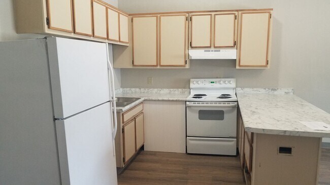 Foto del edificio - Check Out This 2 bedroom/1 bathroom Duplex!