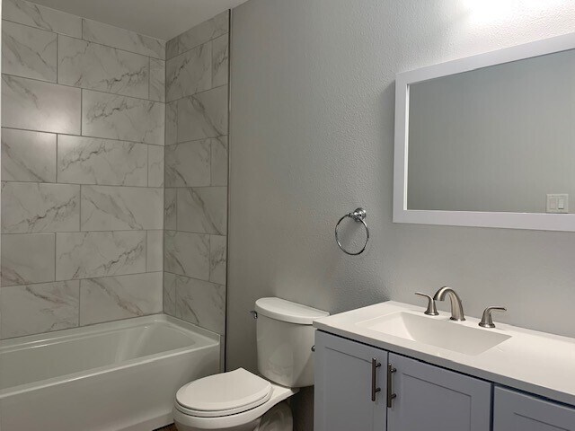 Bathroom - 9 Eglin St