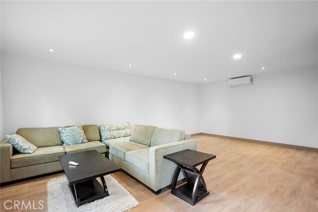 Foto del edificio - 10377 McBroom St
