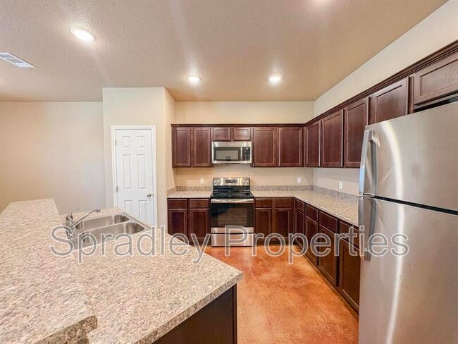 Building Photo - 945 Laila Ln