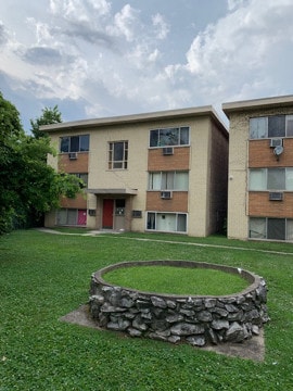 Building Photo - 8288 Roosevelt Rd