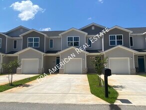 Building Photo - 953 Skylark Rd
