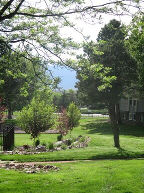Building Photo - 350 N Murray Blvd