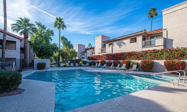 Luxury Scottsdale Condo: Modern Comfort in... - Luxury Scottsdale Condo: Modern Comfort in...