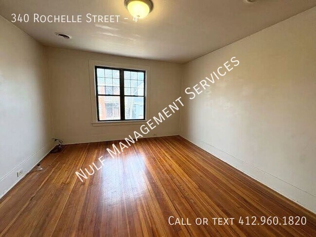 Foto del edificio - 340 Rochelle St