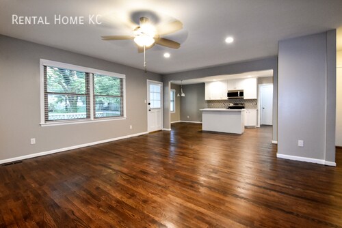 Building Photo - Open-floor plan Ranch w/Premium remodel #8430