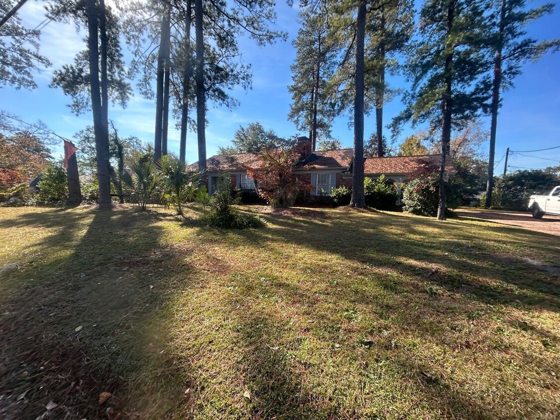 Foto principal - 4826 Kilbourne Rd