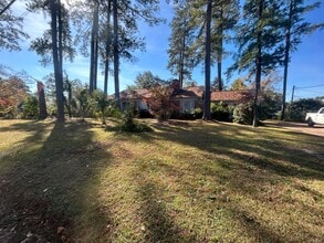 Building Photo - 4826 Kilbourne Rd