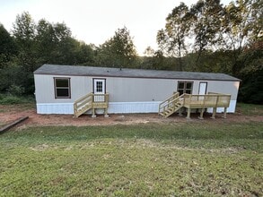 Building Photo - 82 Donna Ln