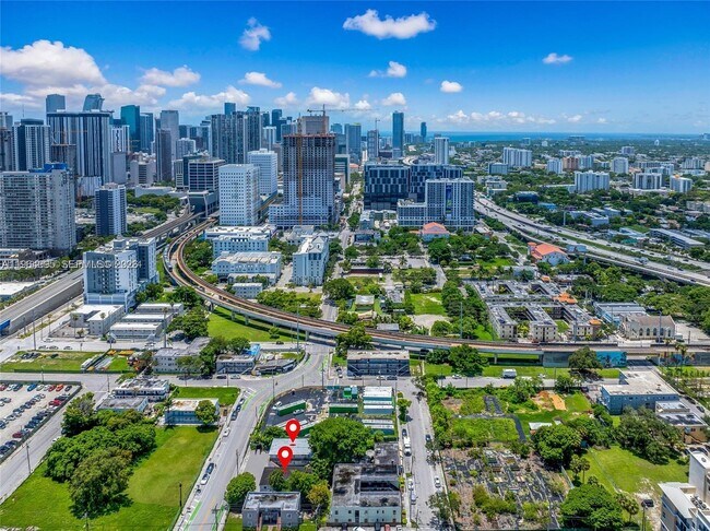 Foto del edificio - 1150 NW 1st Pl